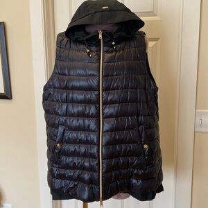 Herno NWT black vest with hood size 52